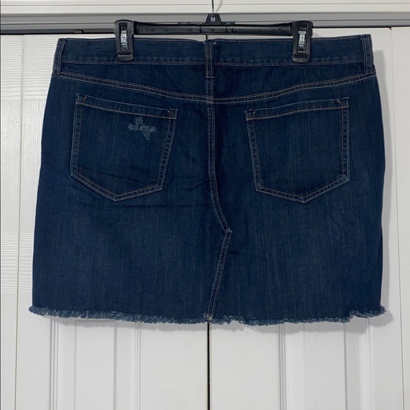 Old Navy Denim Jean Skirt - Picture 2 of 2